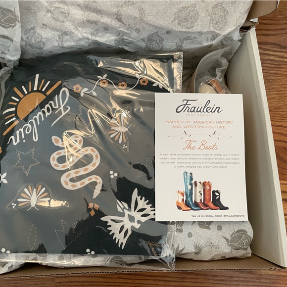 Fraulein Boot Company Sneaky Snake Boot - Picture 9 of 9